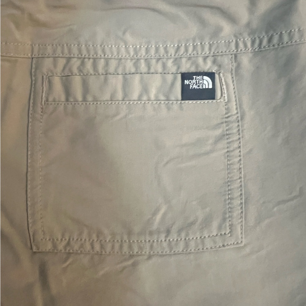 The North Face Women’s  khaki Shorts - Picture 13 of 13